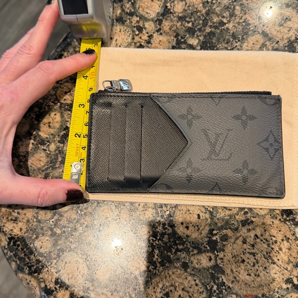 Louis Vuitton Coin Card Holder - Picture 11 of 13